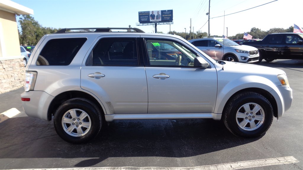 2010 Mercury Mariner - $10,999
