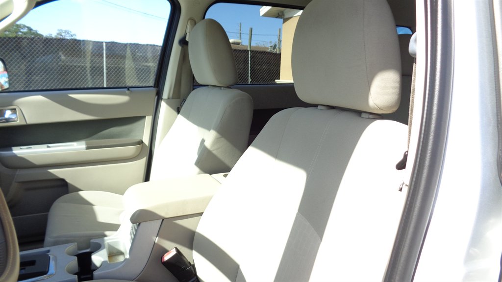 2010 Mercury Mariner - $10,999