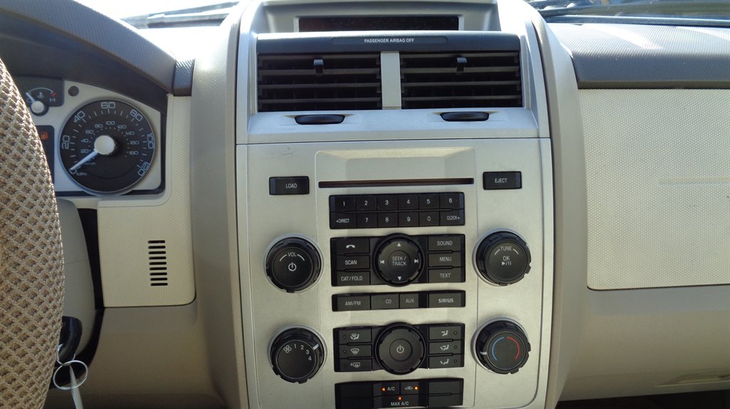 2010 Mercury Mariner - $10,999