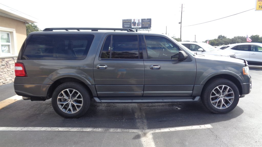 2016 Ford Expedition - $17,999