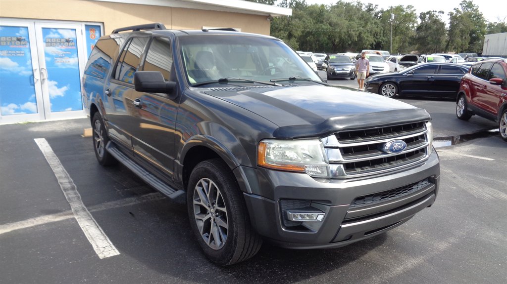 2016 Ford Expedition - $17,999