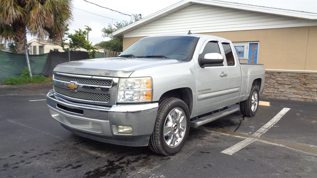 2012 Chevrolet Silverado - $18,999
