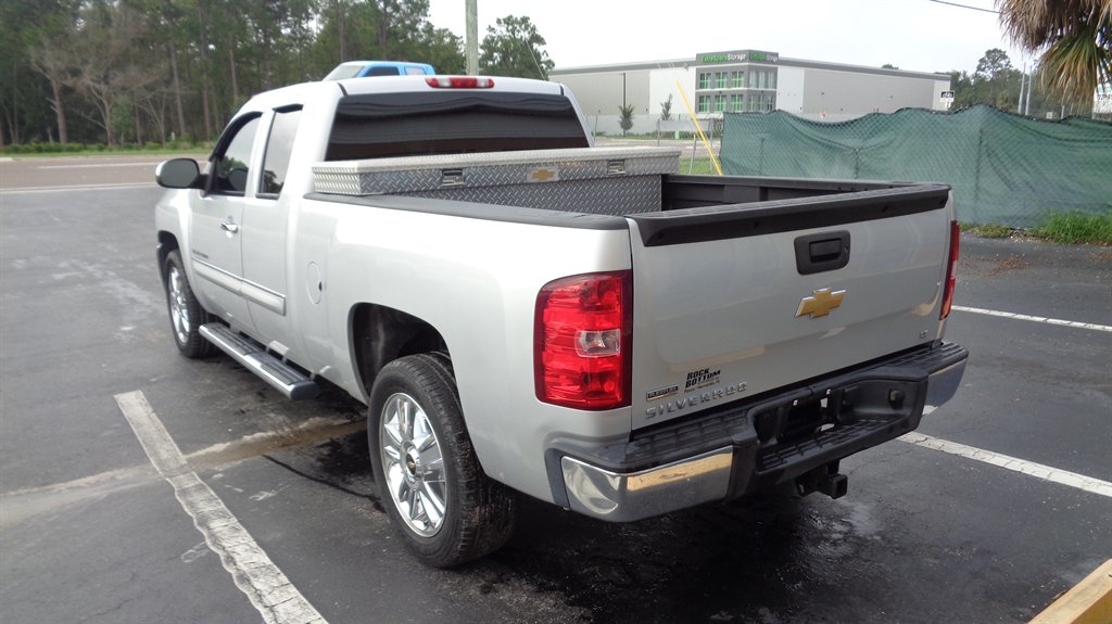2012 Chevrolet Silverado - $18,999