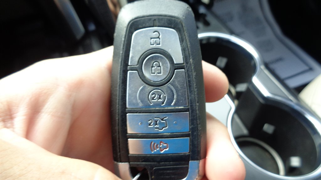 2018 Ford Explorer - $18,999