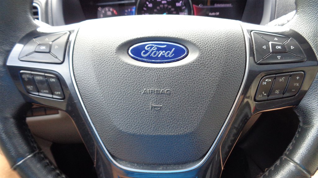 2018 Ford Explorer - $18,999