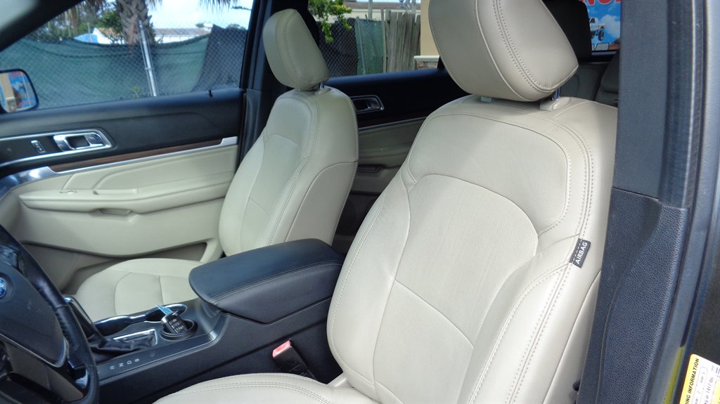 2018 Ford Explorer - $18,999