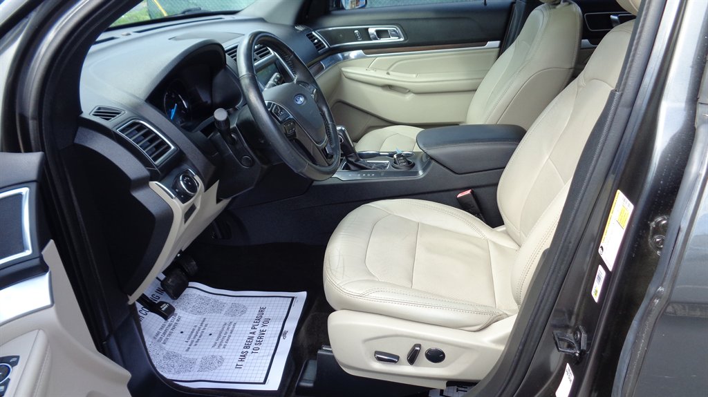 2018 Ford Explorer - $18,999