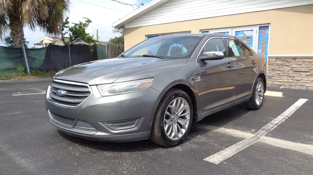 2013 Ford Taurus