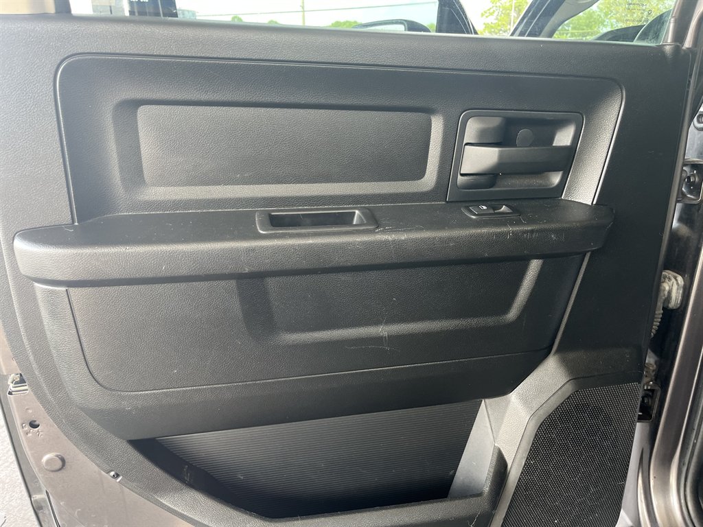 2015 Ram 1500 - $19,999