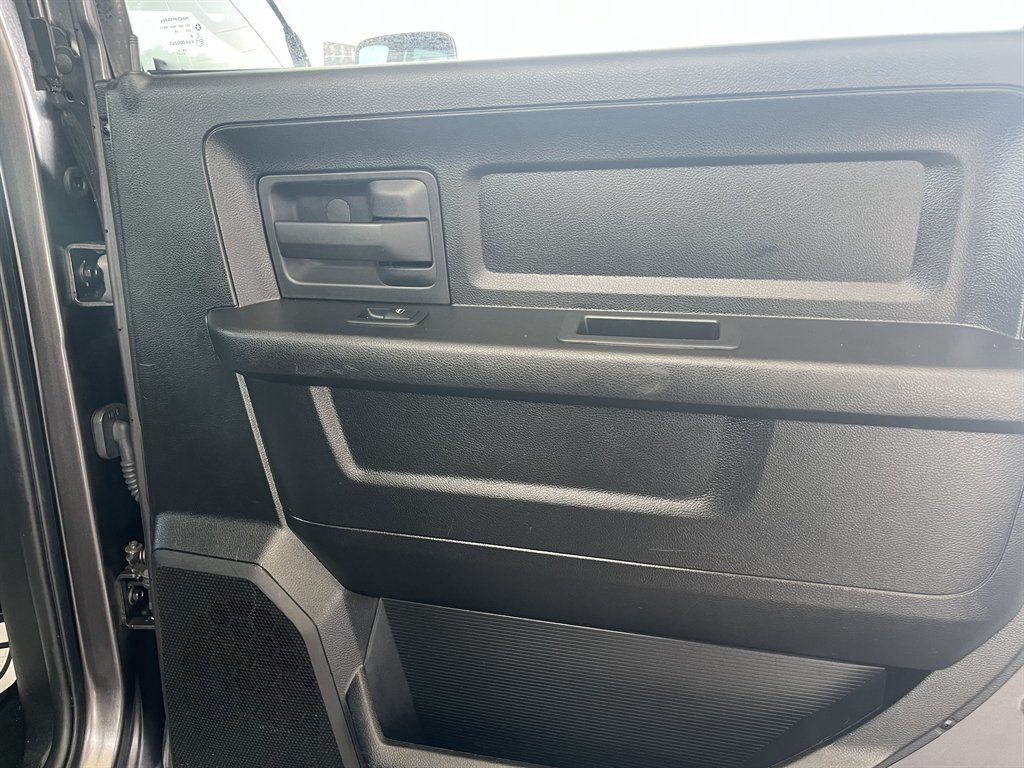 2015 Ram 1500 - $19,999