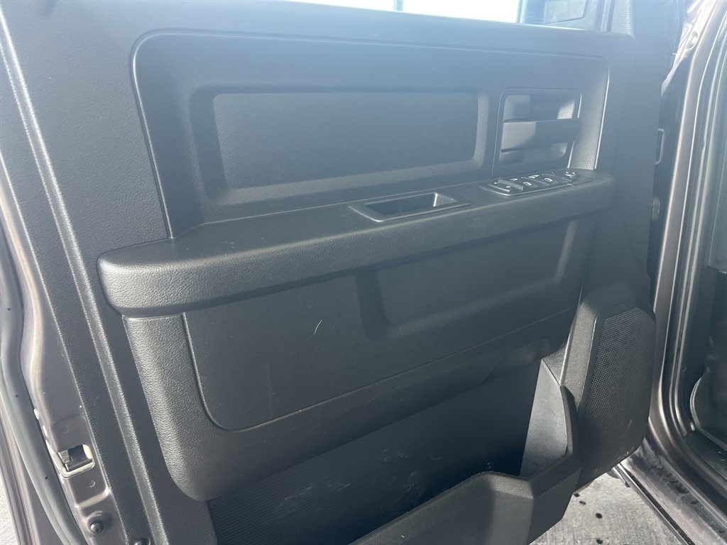 2015 Ram 1500 - $19,999
