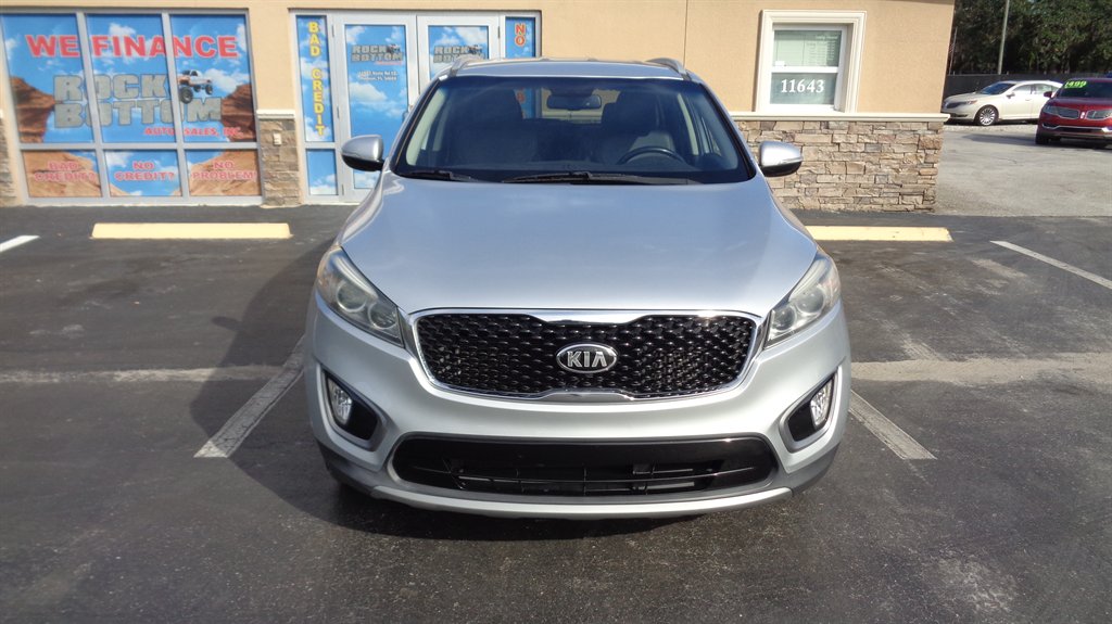 2016 Kia Sorento - $16,499