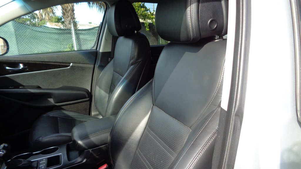 2016 Kia Sorento - $16,499