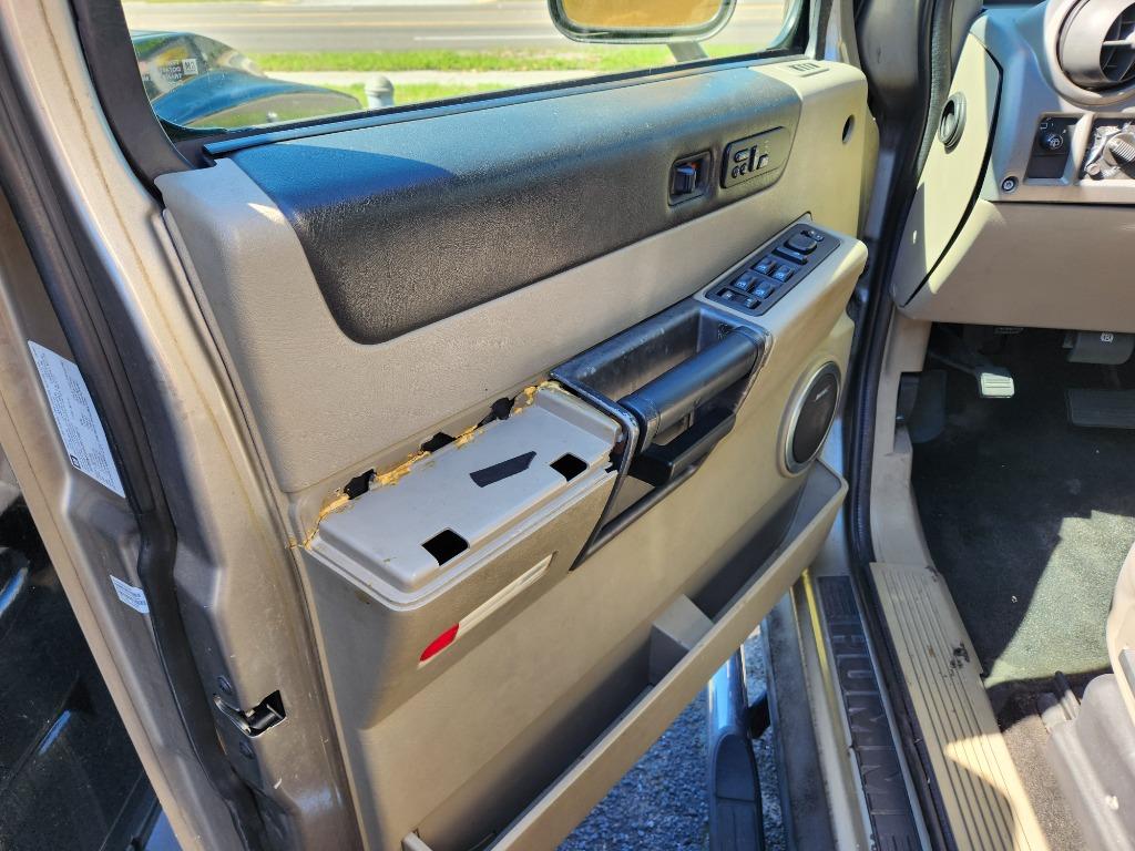 2003 HUMMER H2