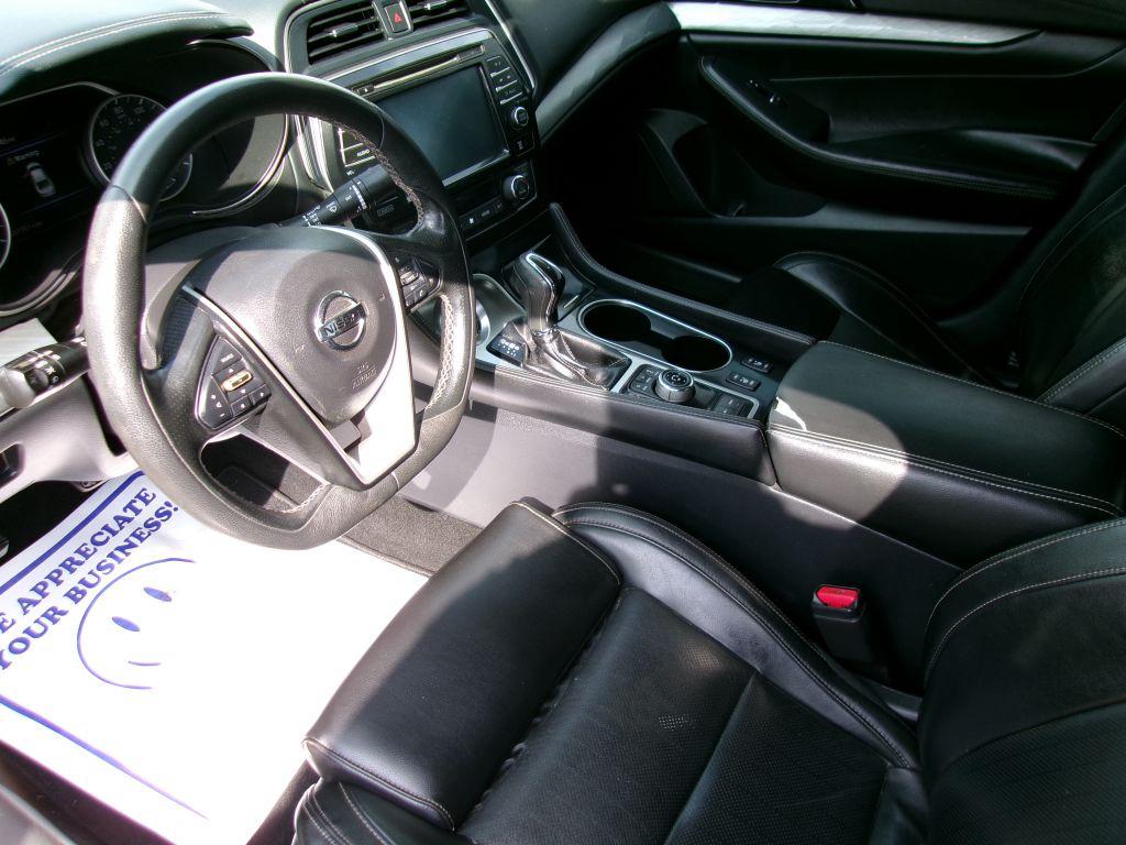 2017 Nissan Maxima