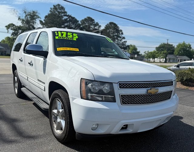 2013 Chevrolet Suburban LT 1500 photo