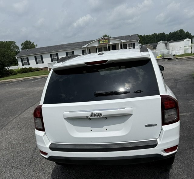 2015 Jeep Compass - $3,499