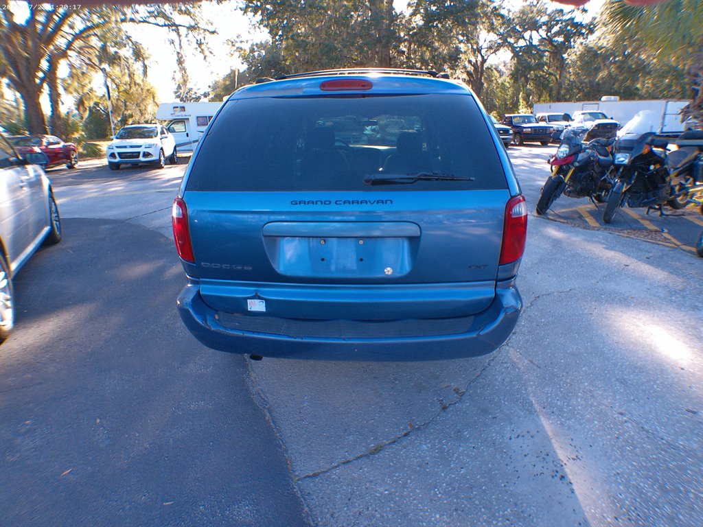 2007 Dodge Grand Caravan SXT photo