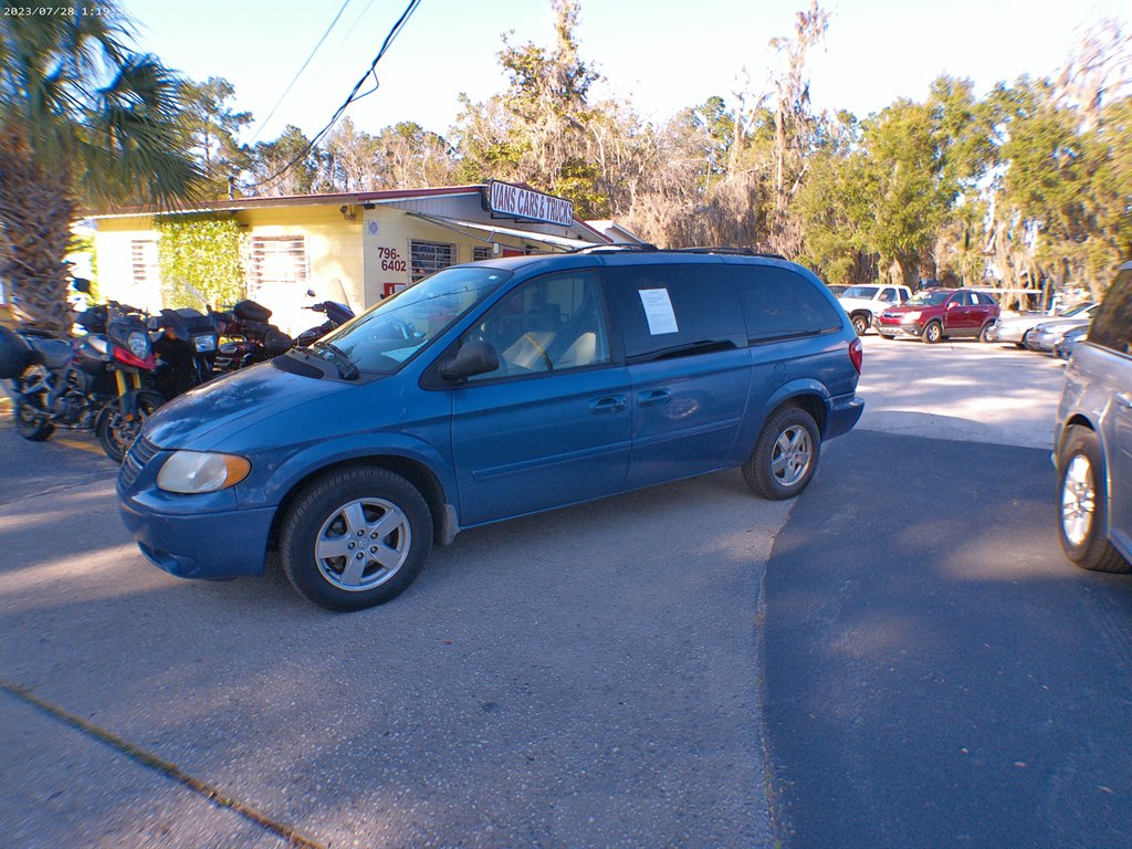 2007 Dodge Grand Caravan SXT photo