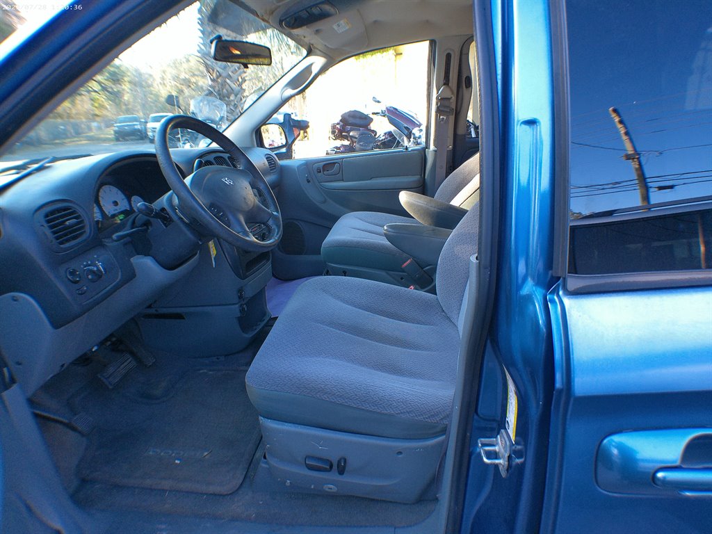 2007 Dodge Grand Caravan SXT photo