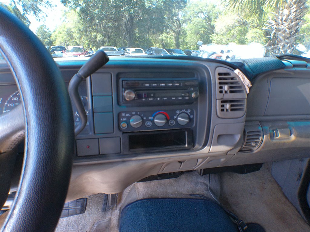 1999 GMC Suburban