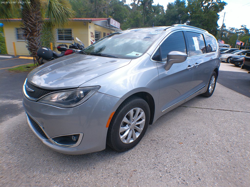 2019 Chrysler Pacifica Touring L
