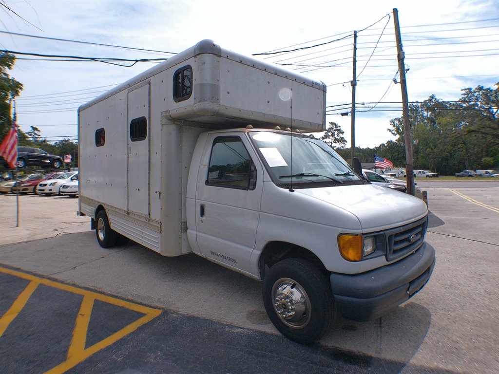 2007 Ford E-450