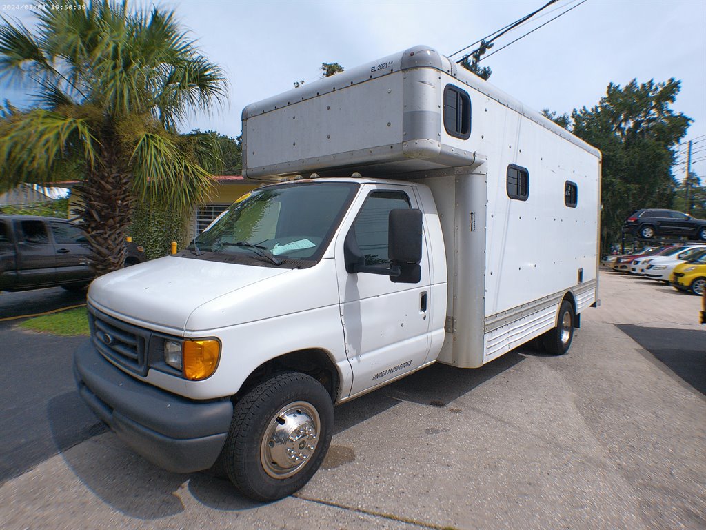 2007 Ford E-450
