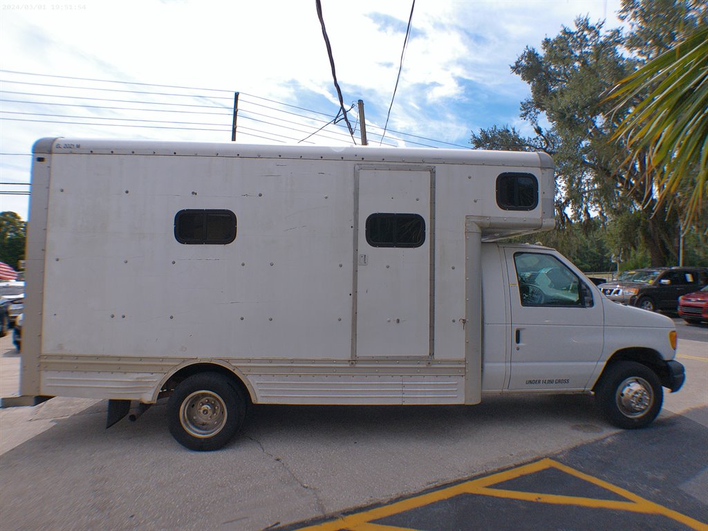 2007 Ford E-450