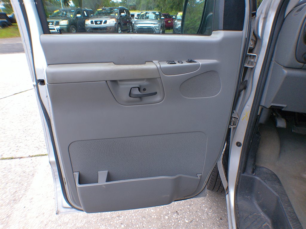 2007 Ford E-350