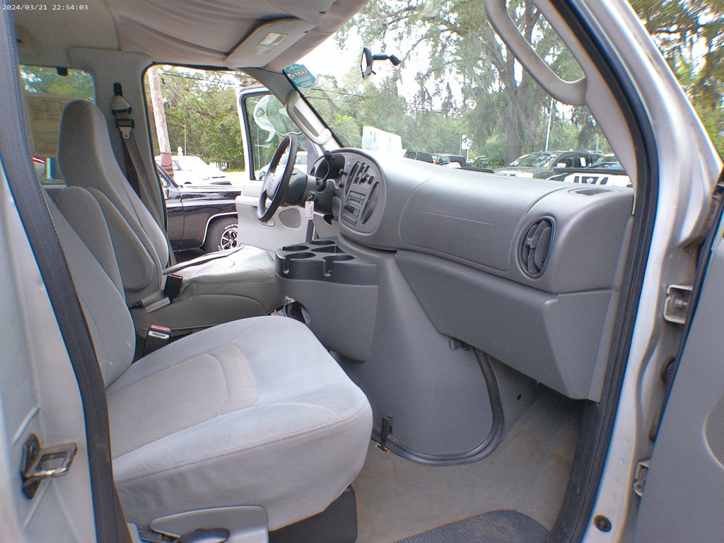 2007 Ford E-350