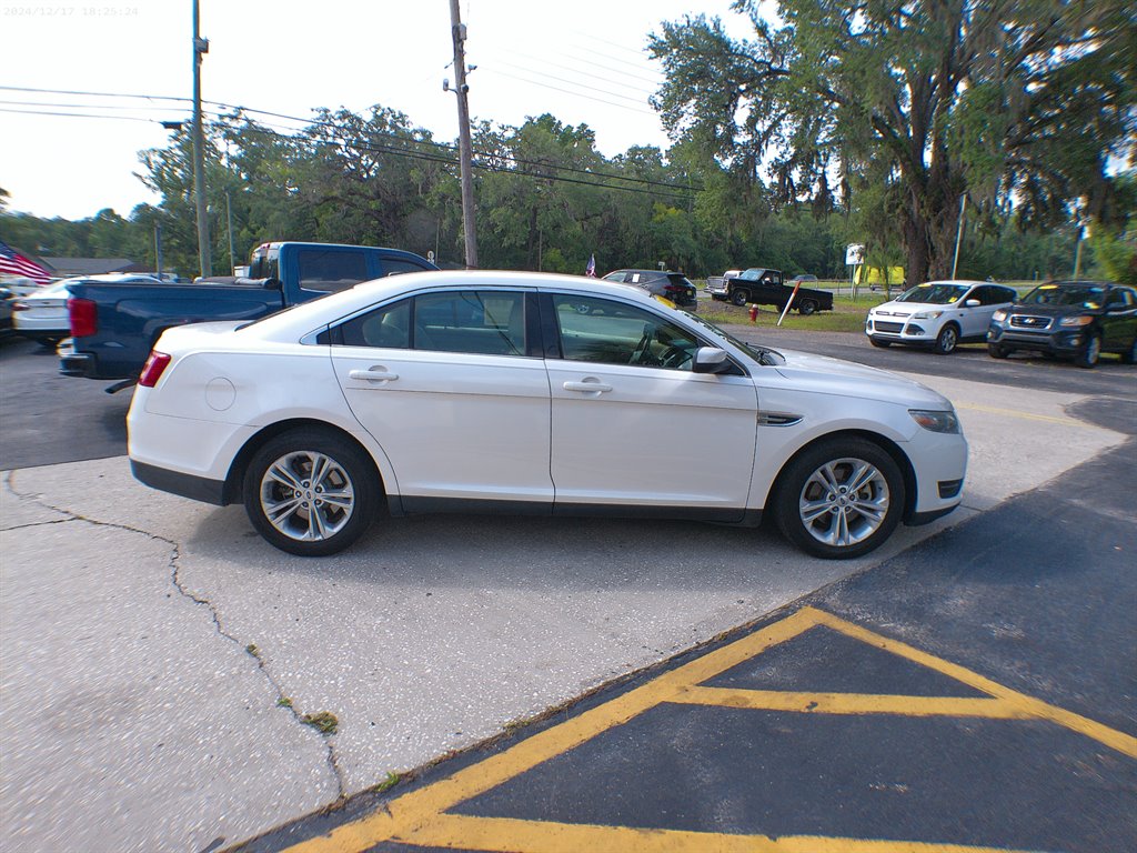 2013 Ford Taurus