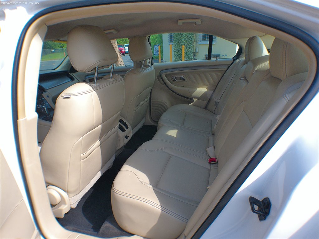 2013 Ford Taurus