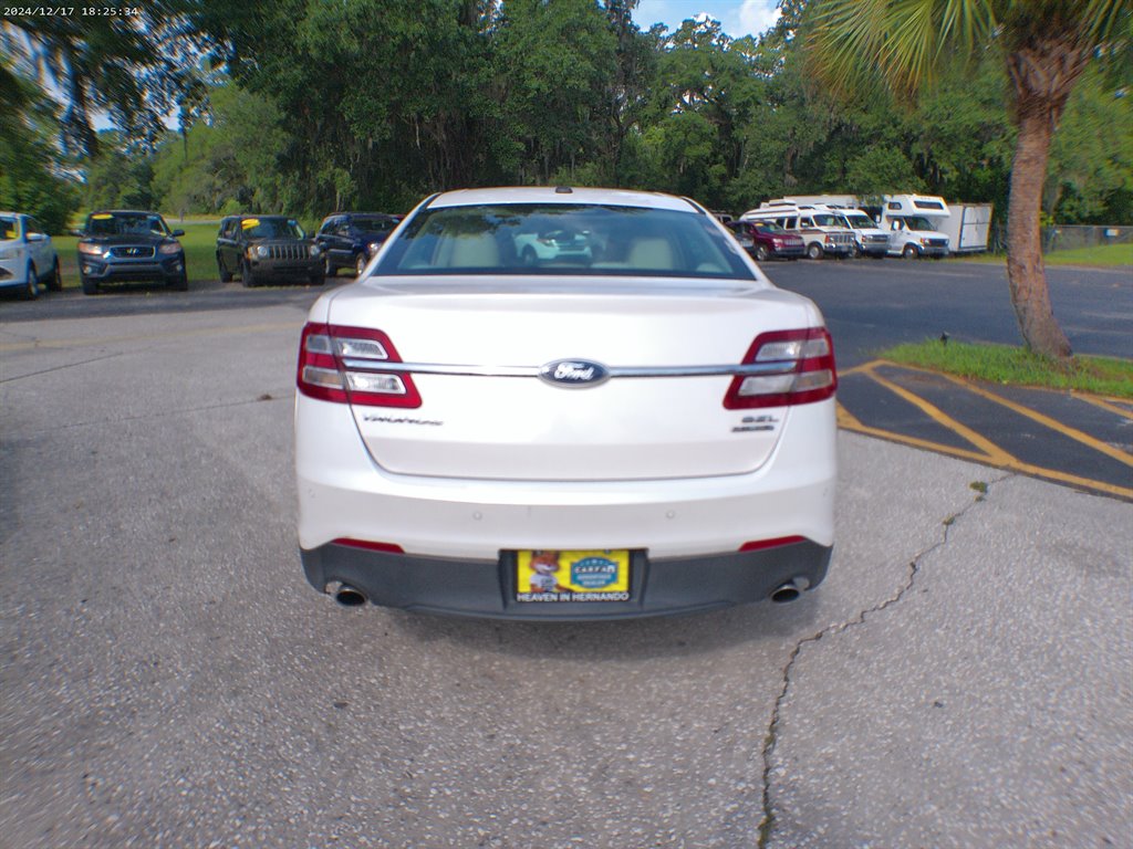 2013 Ford Taurus