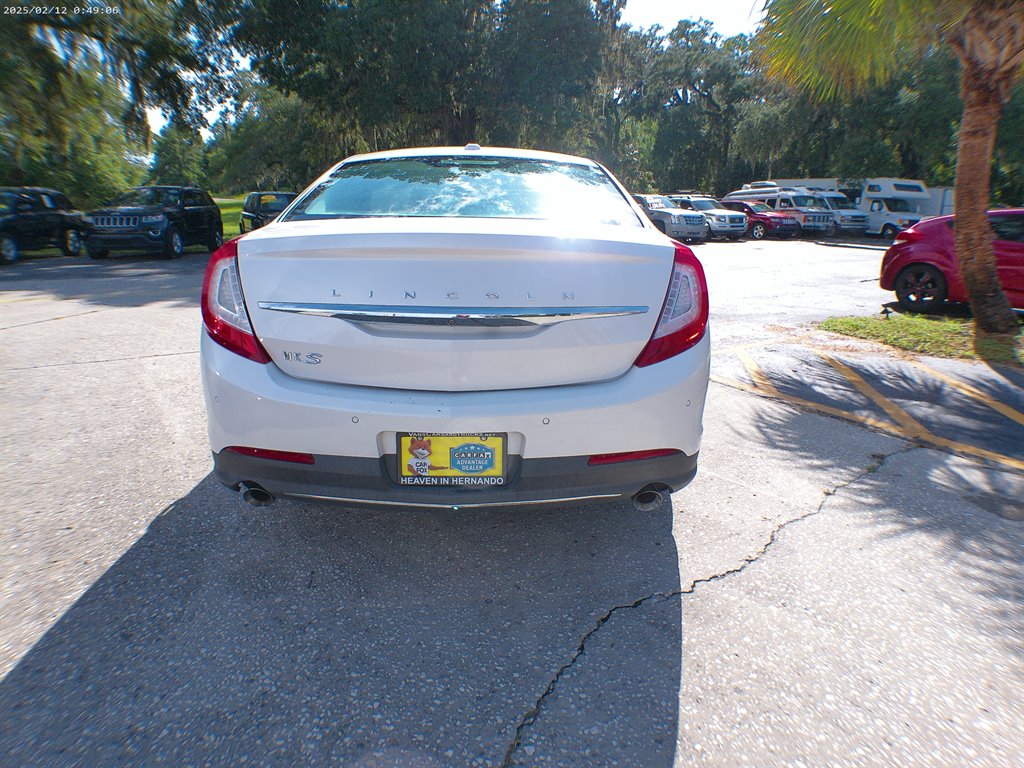 2015 Lincoln MKS