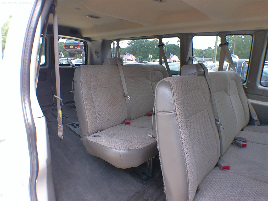 2017 Chevrolet Express - $23,995