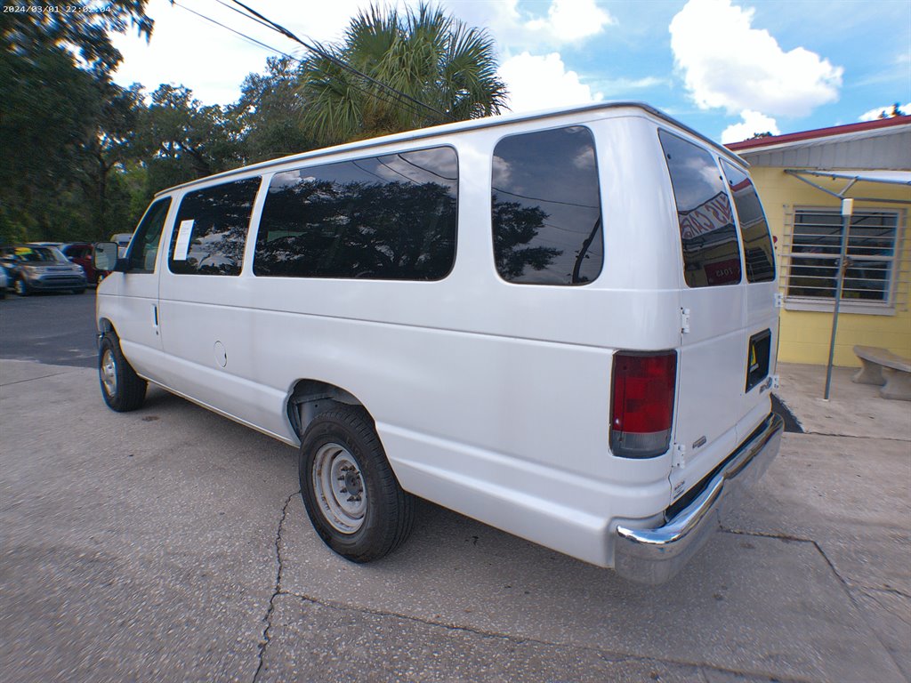 2012 Ford E-350