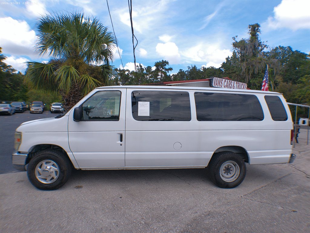 2012 Ford E-350