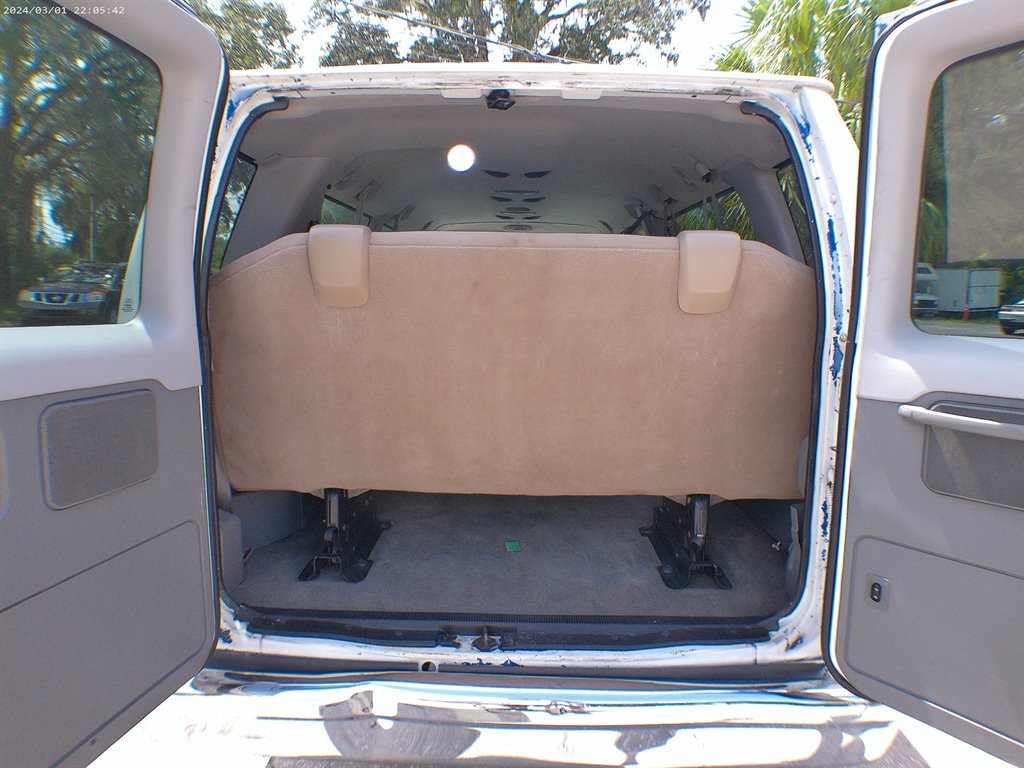 2012 Ford E-350