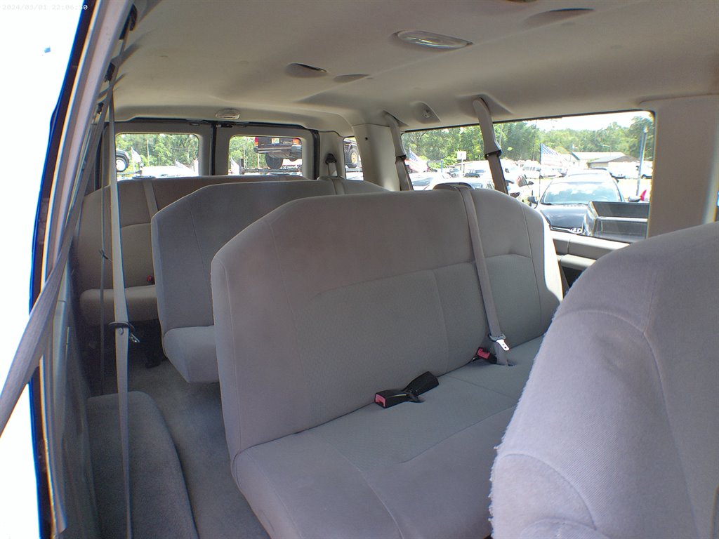 2012 Ford E-350