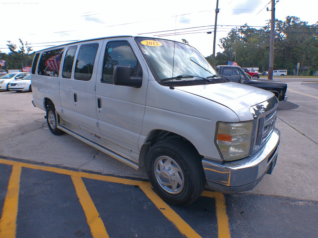 2012 Ford E-350