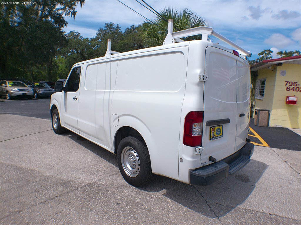 2016 Nissan Nv