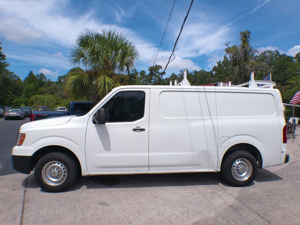 2016 Nissan Nv