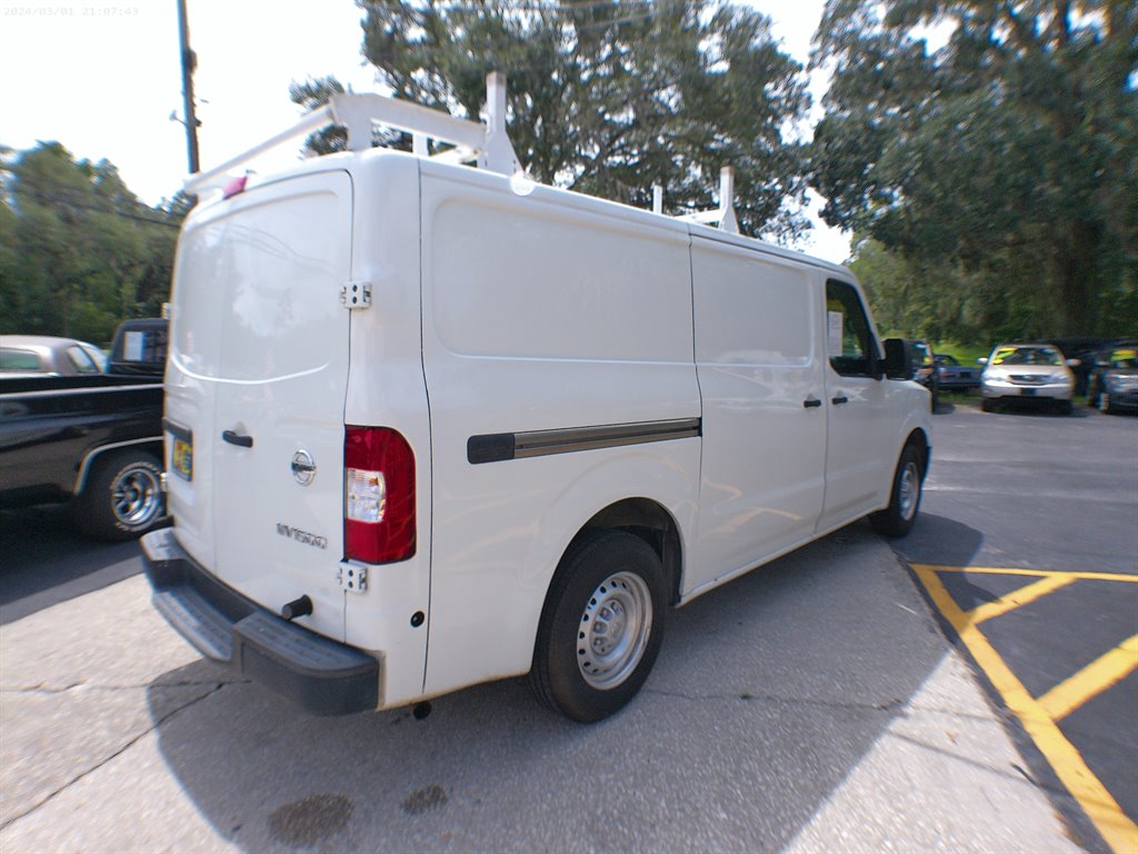 2016 Nissan Nv