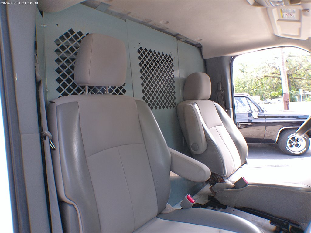 2016 Nissan Nv