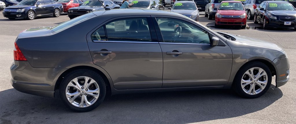 2012 Ford Fusion SE photo