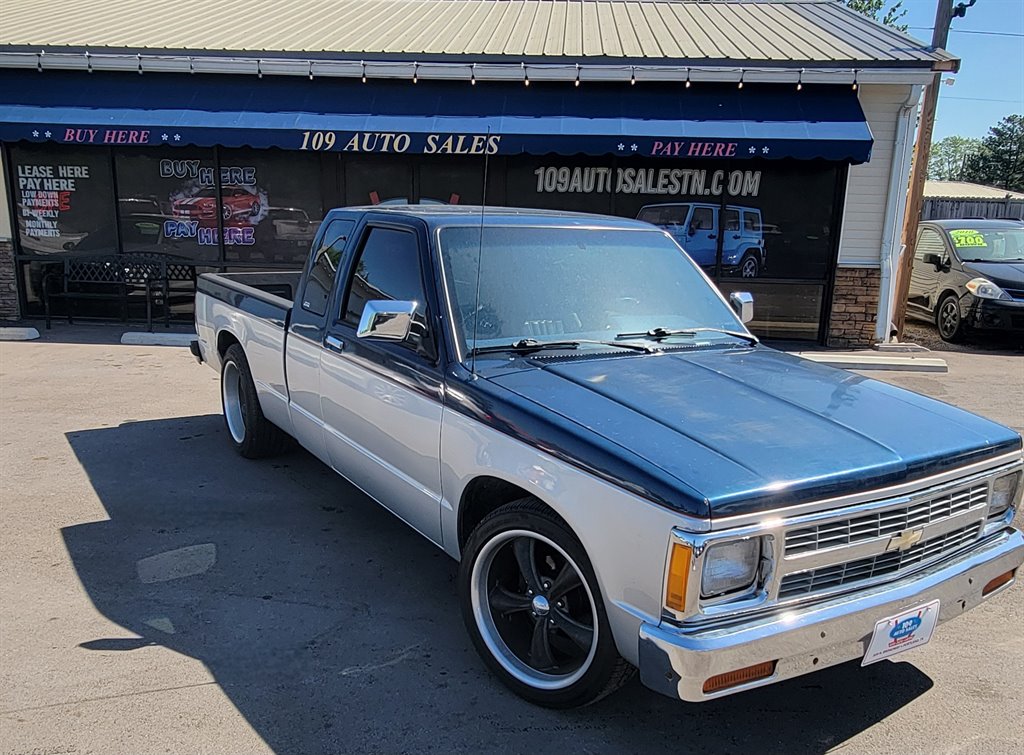 The 1991 Chevrolet S-10 Tahoe photos