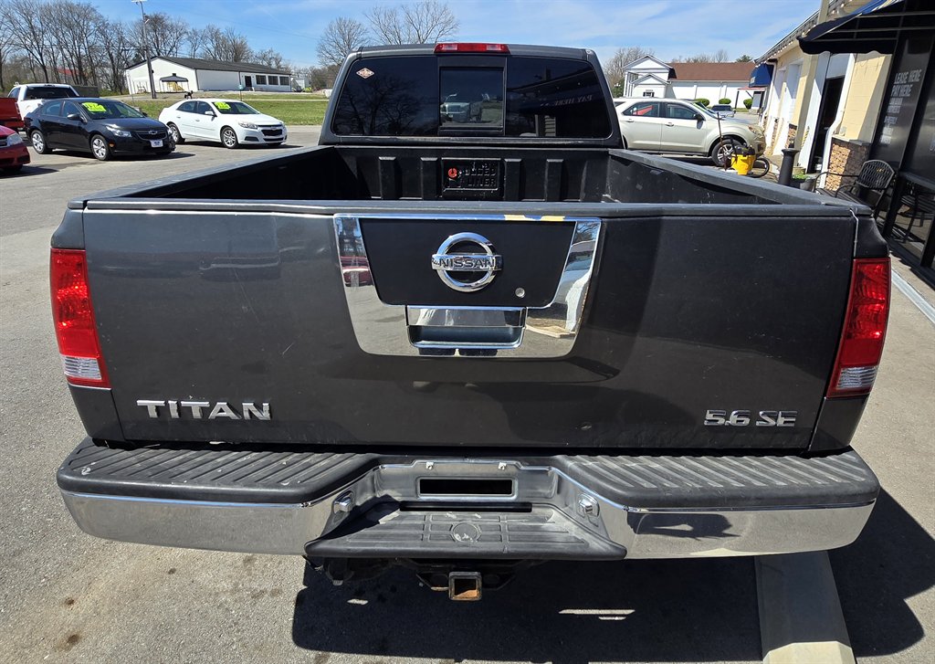 2005 Nissan Titan XE photo