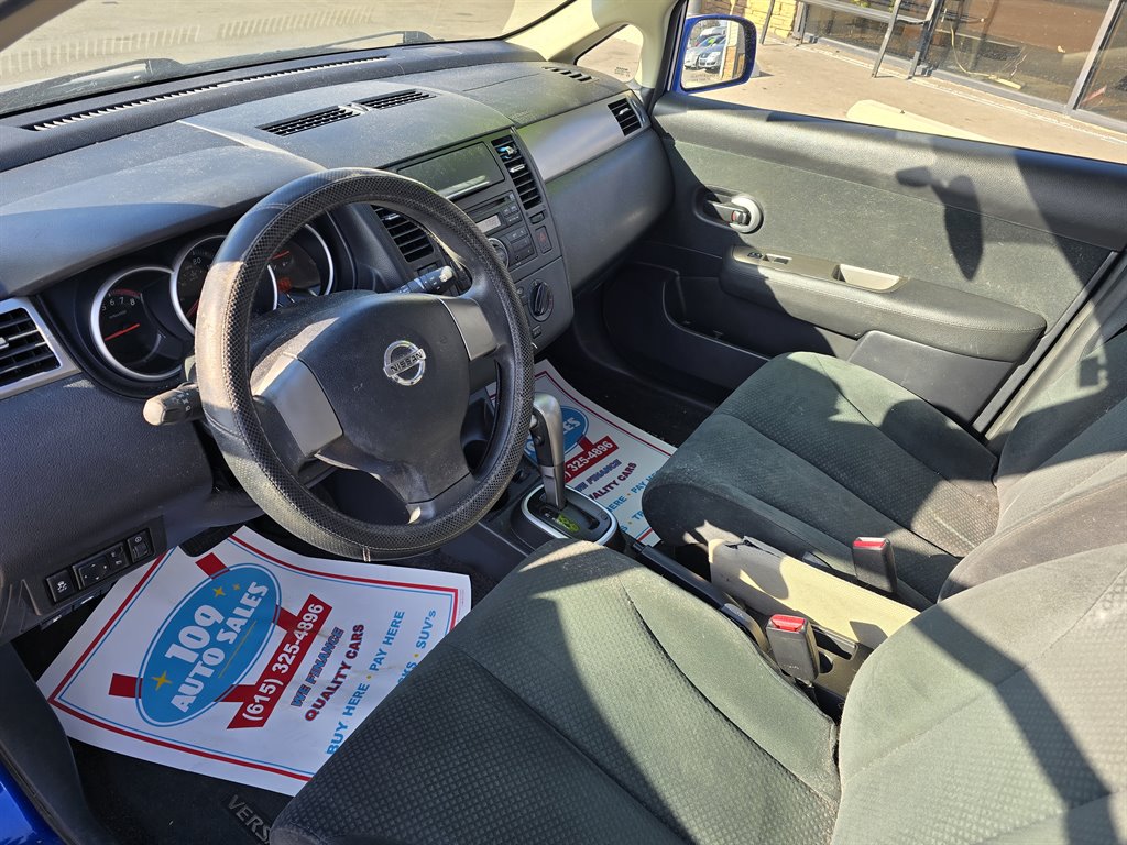 2012 Nissan Versa 1.8 S photo