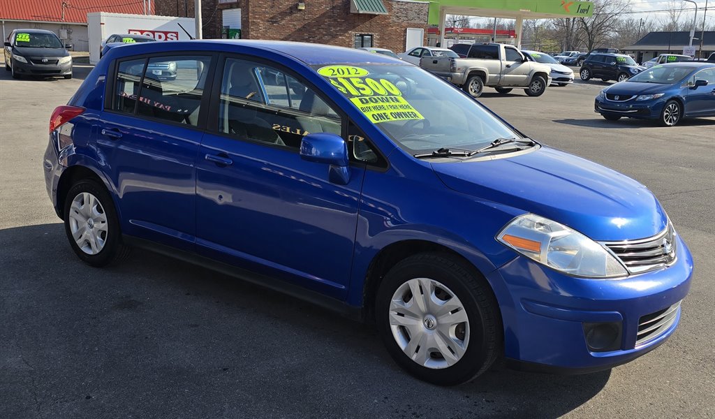2012 Nissan Versa 1.8 S photo